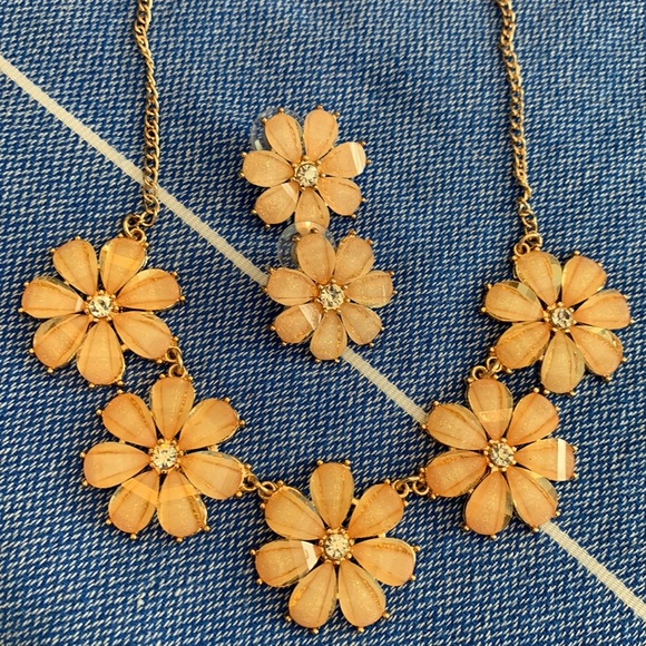 Necklace and matching earrings - Picture 4 of 5